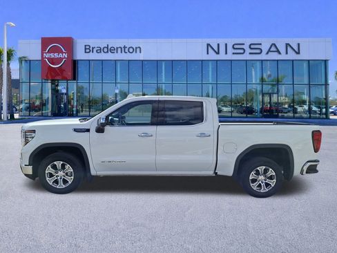 Used 2025 GMC Sierra 1500 SLT image 8