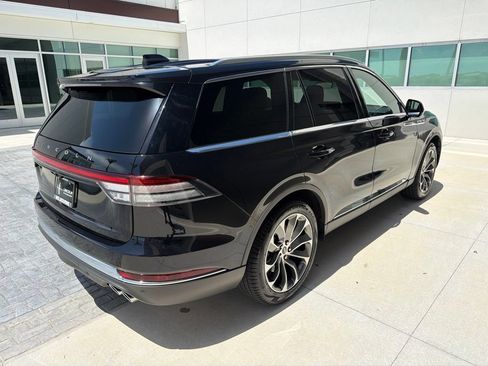 Used 2025 Lincoln Aviator Reserve RWD image 4