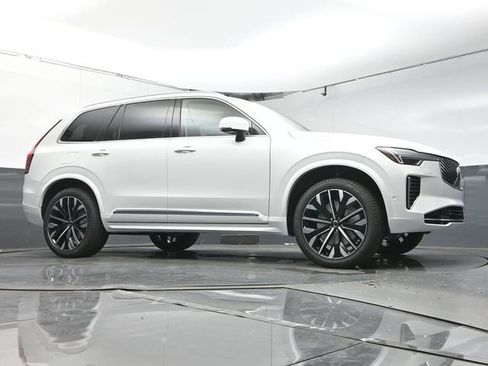 Used 2026 Volvo XC90 T8 Ultra w/ Protection Package Premier image 33