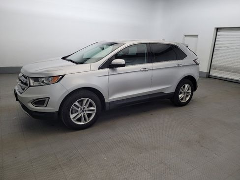 Used 2017 Ford Edge SEL w/ Equipment Group 201A FWD image 2