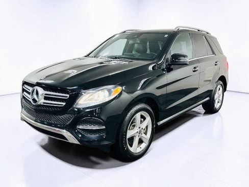 Used 2019 Mercedes-Benz GLE 400 4MATIC image 3