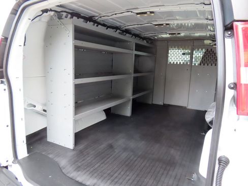 Used 2022 Chevrolet Express 2500 w/ Driver Convenience Package RWD image 16