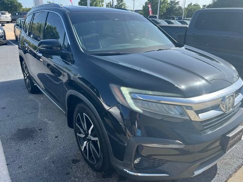 Used 2019 Honda Pilot Touring image 2