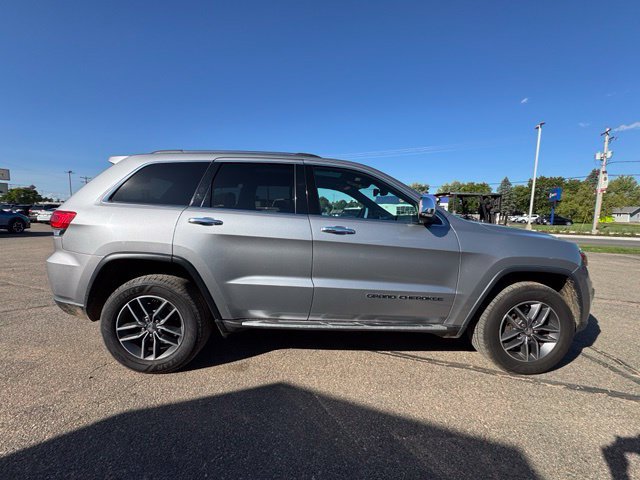 Used 2017 Jeep Grand Cherokee Limited w/ Luxury Group II AWD/4WD image 8