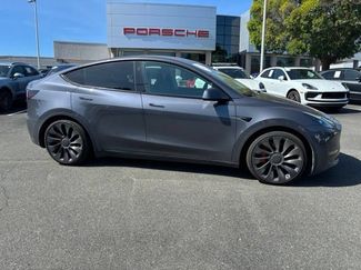 Used 2023 Tesla Model Y Performance AWD/4WD video 1