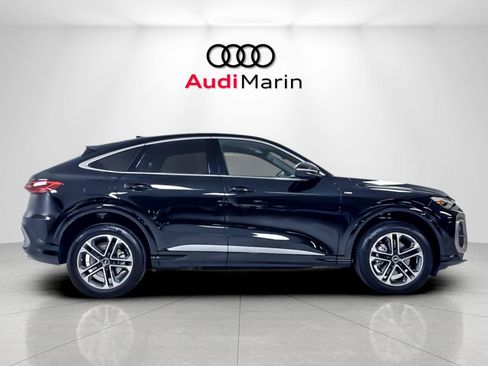 Certified 2025 Audi Q5 Premium Plus w/ Premium Plus AWD/4WD image 6