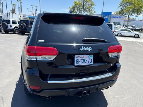 Used 2018 Jeep Grand Cherokee Overland RWD image 23