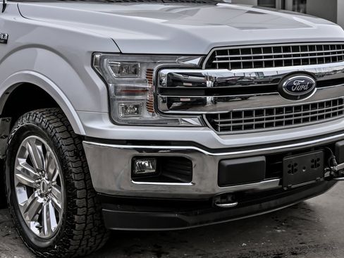 Used 2019 Ford F150 Lariat w/ Equipment Group 502A Luxury image 11