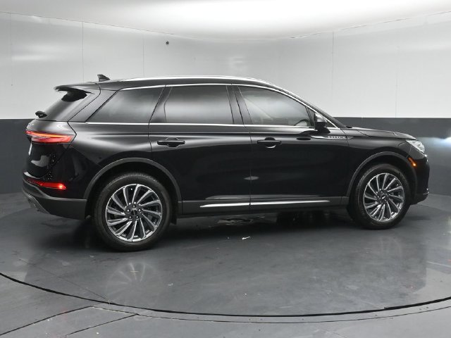 Certified 2023 Lincoln Corsair Reserve AWD/4WD image 4