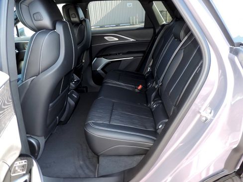 New 2026 Cadillac Lyriq Premium Luxury image 17