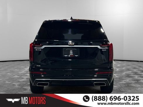 Used 2023 Cadillac XT6 Premium Luxury w/ Technology Package image 4