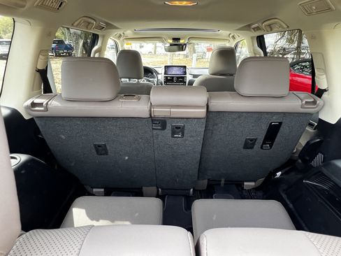 Certified 2022 Lexus GX 460 Premium w/ Premium Plus Package image 50