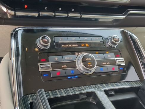 Used 2021 Lincoln Navigator L Black Label w/ Special Edition Package image 18