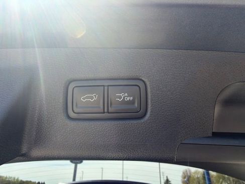 Used 2025 Kia Telluride S AWD/4WD image 23
