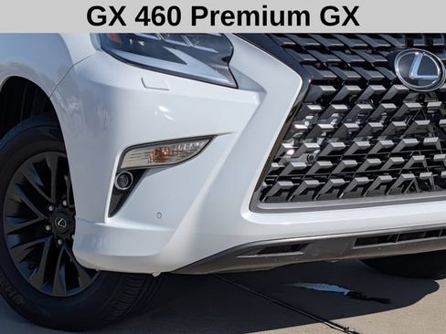 Used 2023 Lexus GX 460 Premium w/ Premium Package AWD/4WD image 3