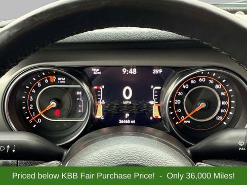 Used 2021 Jeep Gladiator Sport image 23