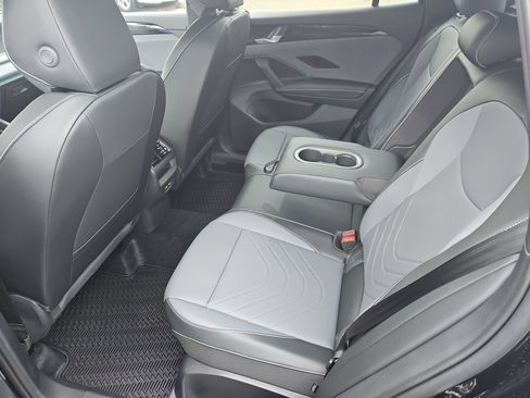 New 2026 Volkswagen Tiguan SE R-Line AWD/4WD image 24