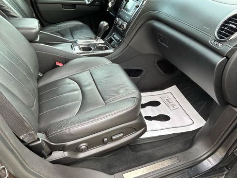 Used 2016 Buick Enclave Leather FWD image 12