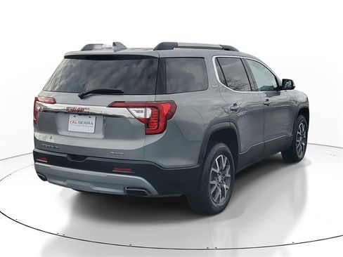 Used 2023 GMC Acadia SLE w/ Driver Convenience Package image 4