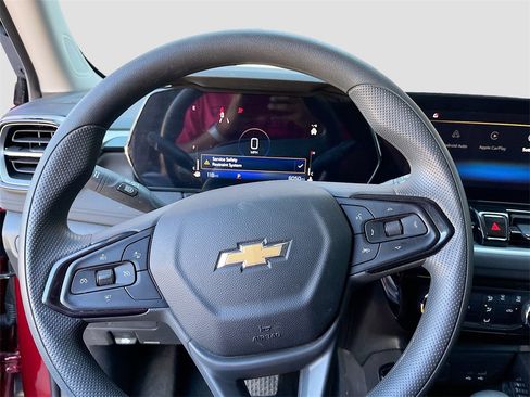 Used 2024 Chevrolet TrailBlazer LT image 11