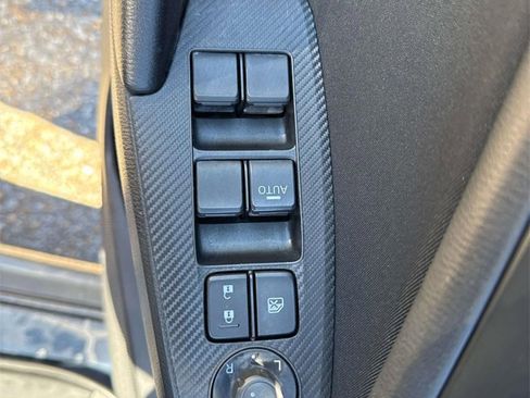 Used 2014 MAZDA MAZDA3 i SV image 22