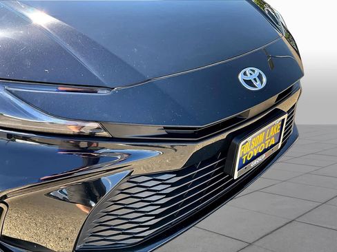 Used 2025 Toyota Camry LE FWD image 29