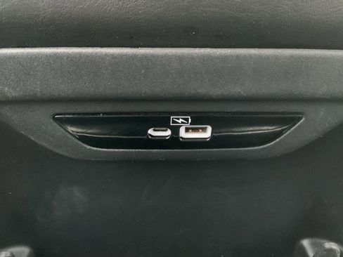 Used 2021 Chrysler Pacifica Limited w/ Premium & Safety Sphere Group image 65