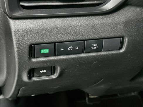 Used 2023 Nissan Sentra S FWD image 17