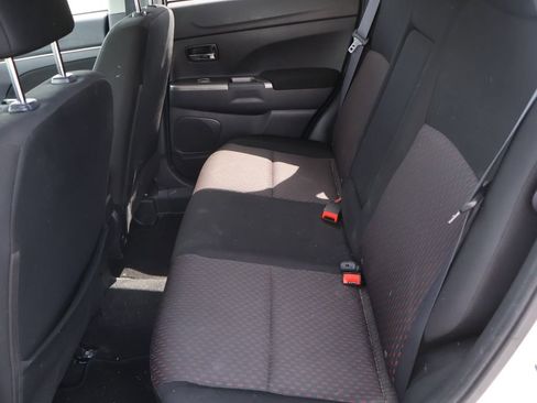 Used 2019 Mitsubishi Outlander Sport SE FWD image 16