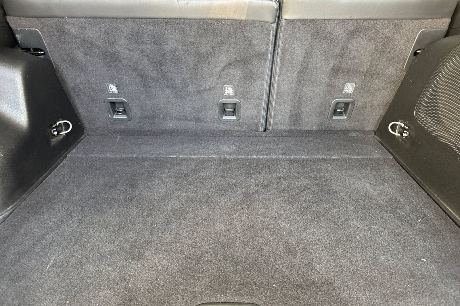 Used 2019 Jeep Cherokee Limited FWD image 19