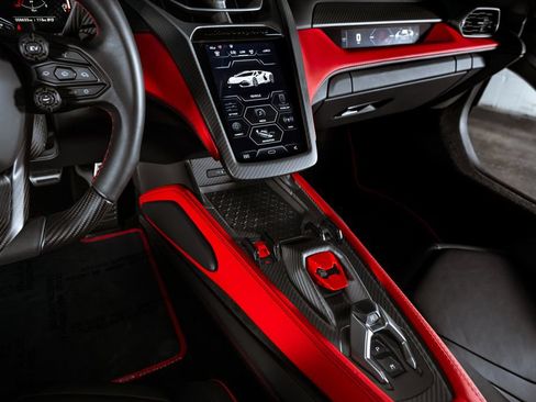 Used 2024 Lamborghini Revuelto AWD/4WD image 29