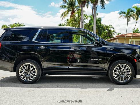 Used 2023 GMC Yukon Denali Ultimate AWD/4WD image 9