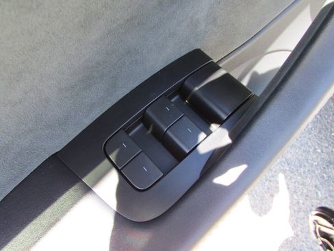 Used 2023 Tesla Model 3 Standard Range RWD image 16