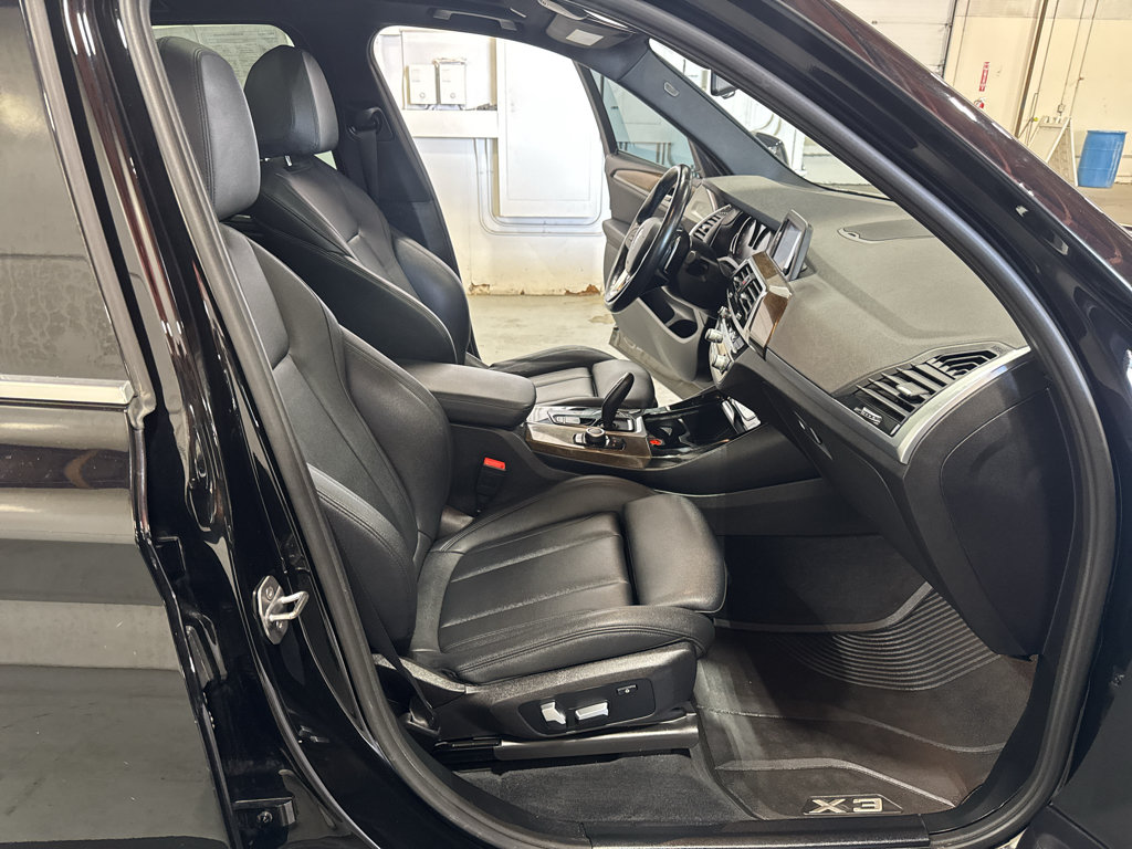 Used 2019 BMW X3 xDrive30i w/ Driving Assistance Package AWD/4WD image 26