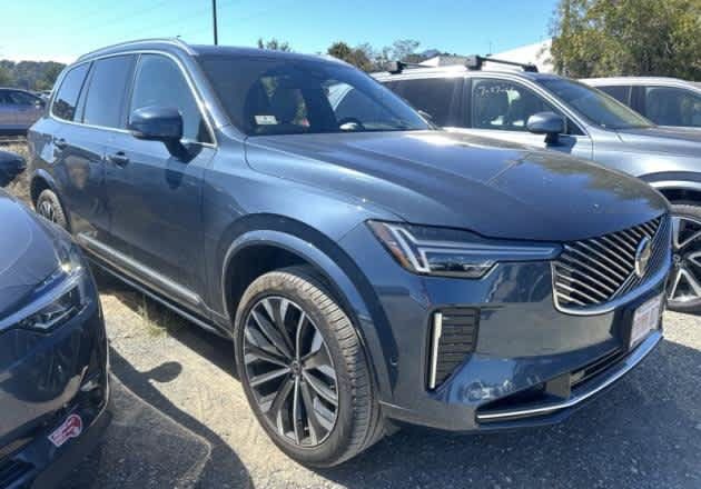 Used 2025 Volvo XC90 T8 Ultra AWD/4WD image 7
