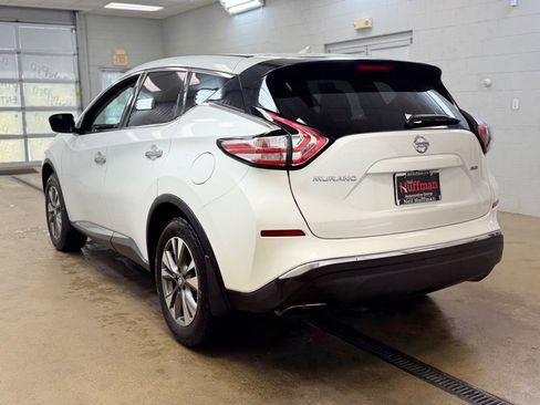 Used 2015 Nissan Murano S image 7