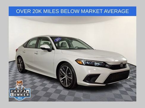 Used 2023 Honda Civic Touring image 1