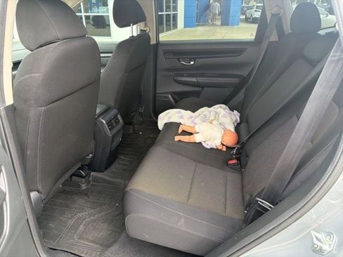 Used 2024 Honda CR-V LX image 15