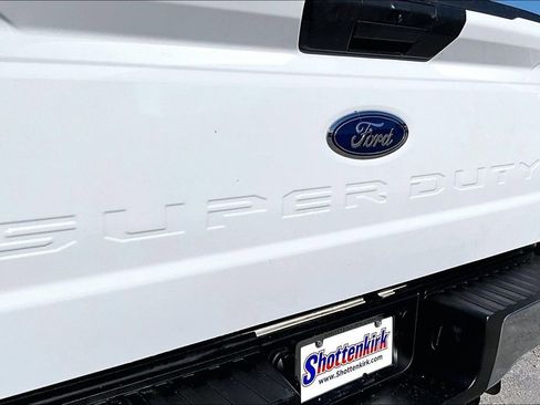Used 2025 Ford F250 XLT image 24