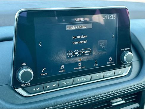 Used 2023 Nissan Rogue SV image 14