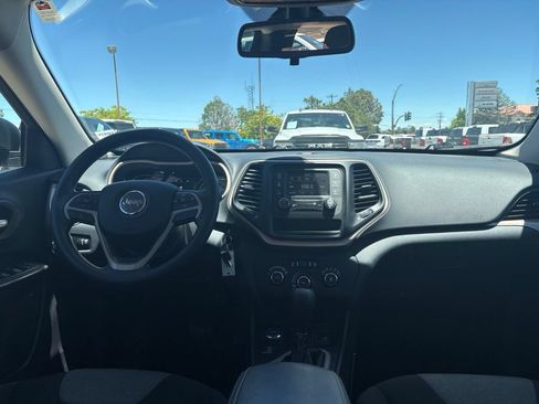 Used 2016 Jeep Cherokee Sport AWD/4WD image 14