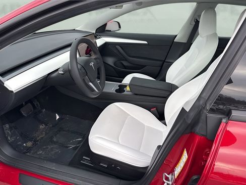 Used 2022 Tesla Model 3 Long Range image 9