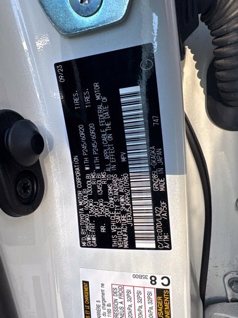 Used 2023 Toyota 4Runner Limited AWD/4WD image 7