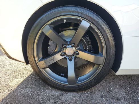 Used 2023 Chevrolet Corvette Stingray Convertible w/ Chrome Exterior Badge Package RWD image 5