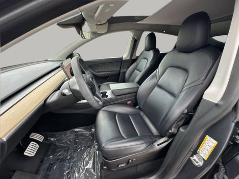 Used 2022 Tesla Model Y Performance AWD/4WD image 13