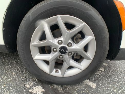 Used 2023 Kia Soul S FWD image 29