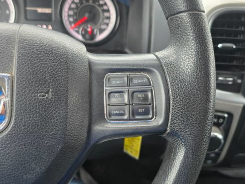 Used 2020 RAM 1500 Classic SLT AWD/4WD image 15