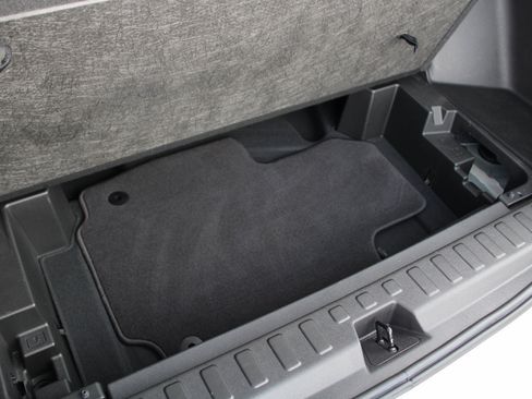 Used 2023 GMC Terrain Denali image 35