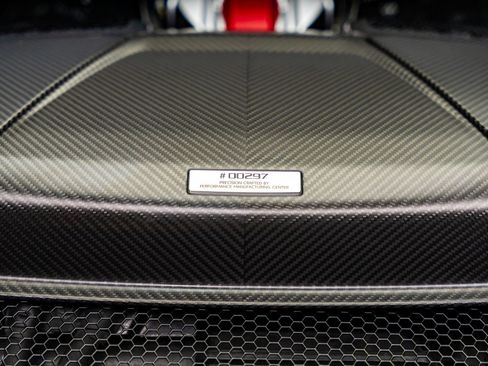 Used 2017 Acura NSX AWD/4WD image 6