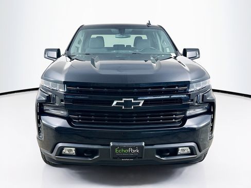 Used 2022 Chevrolet Silverado 1500 RST w/ Z71 Off-Road Package AWD/4WD image 2
